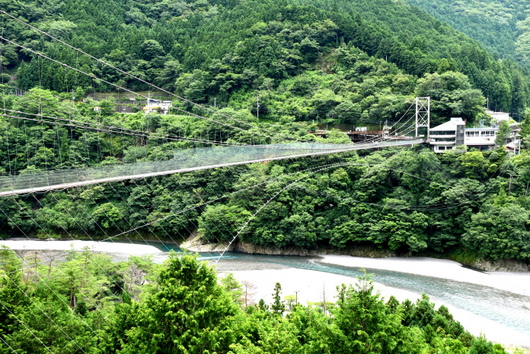 1-22.07.27 谷瀬の吊り橋-3.jpg